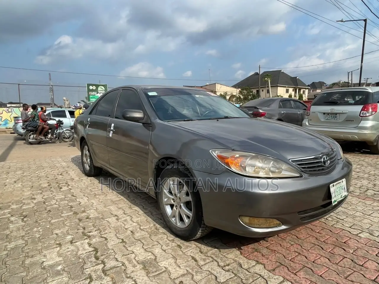 Toyota Camry LE 4dr Sedan (2.4L 4cyl 4A) 2004 Gray
