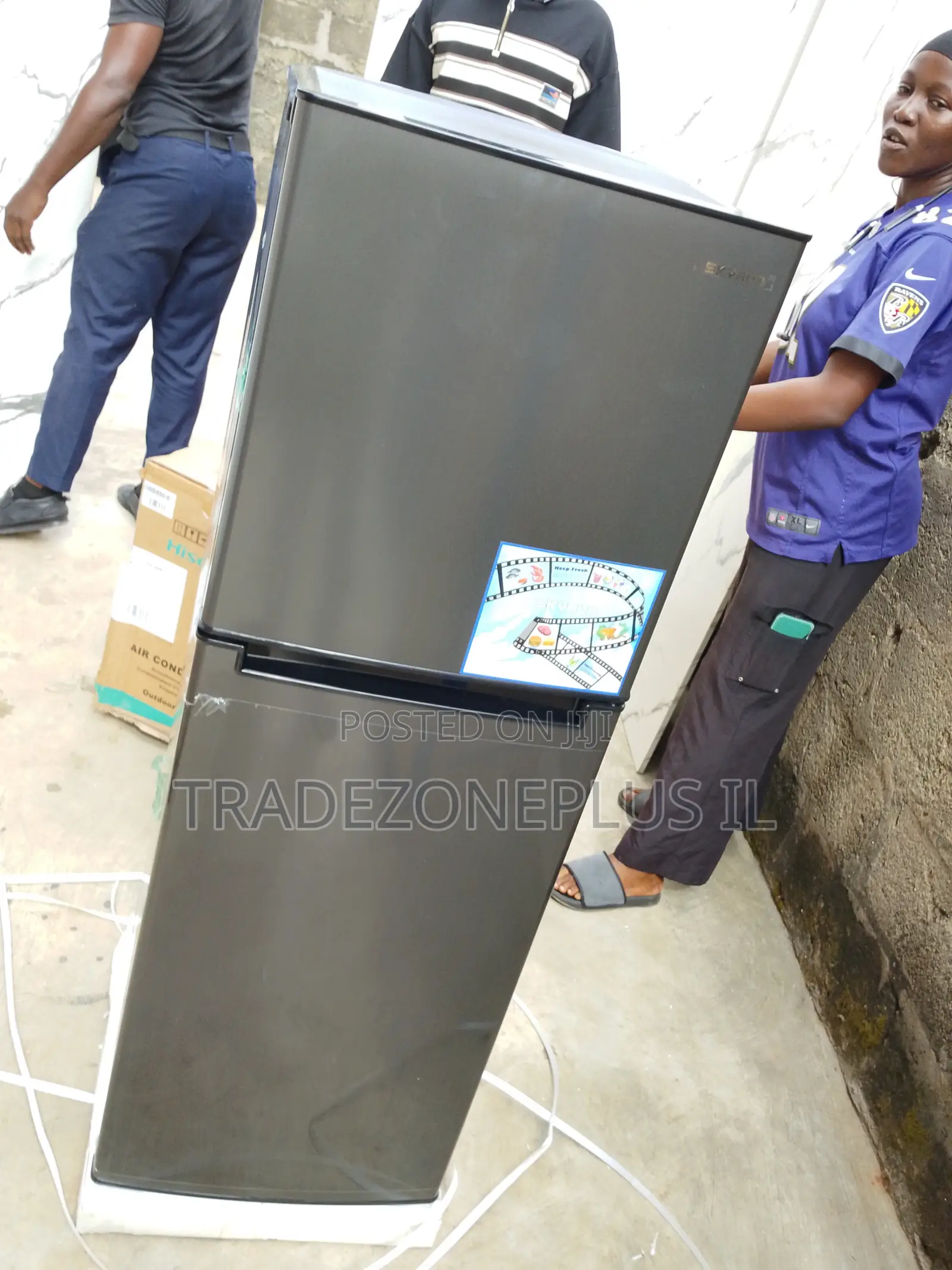 Skyrun BCD-145A Fridge With Freezer Section