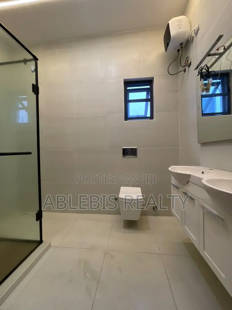 4bdrm Duplex in Orchid, Lekki Phase 2 for sale