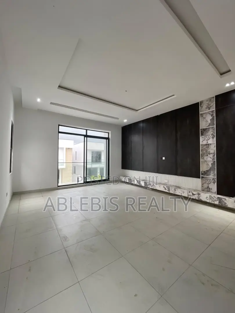4bdrm Duplex in Orchid, Lekki Phase 2 for sale