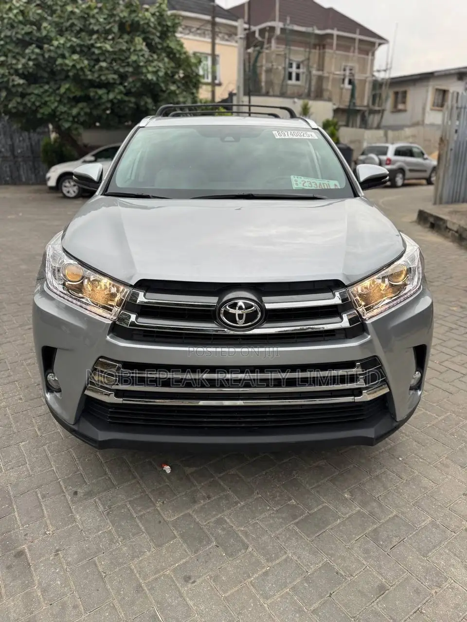 Toyota Highlander XLE 2019 Silver