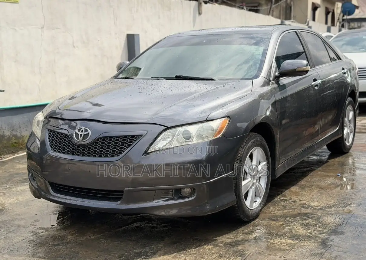 Toyota Camry SE 4dr Sedan (2.4L 4cyl 5A) 2008 Gray