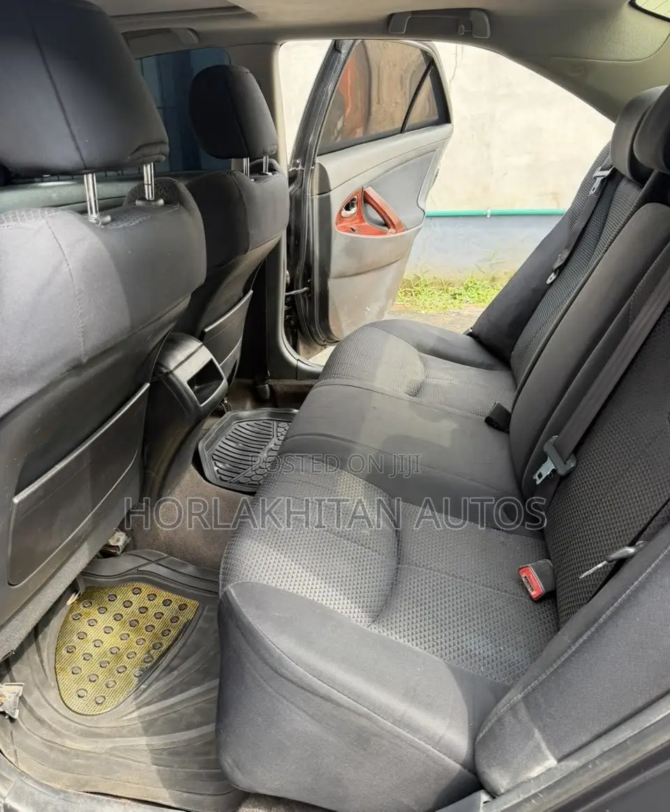 Toyota Camry SE 4dr Sedan (2.4L 4cyl 5A) 2008 Gray