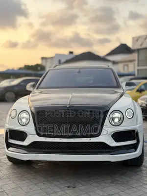 Bentley Bentayga W12 AWD 2017 White