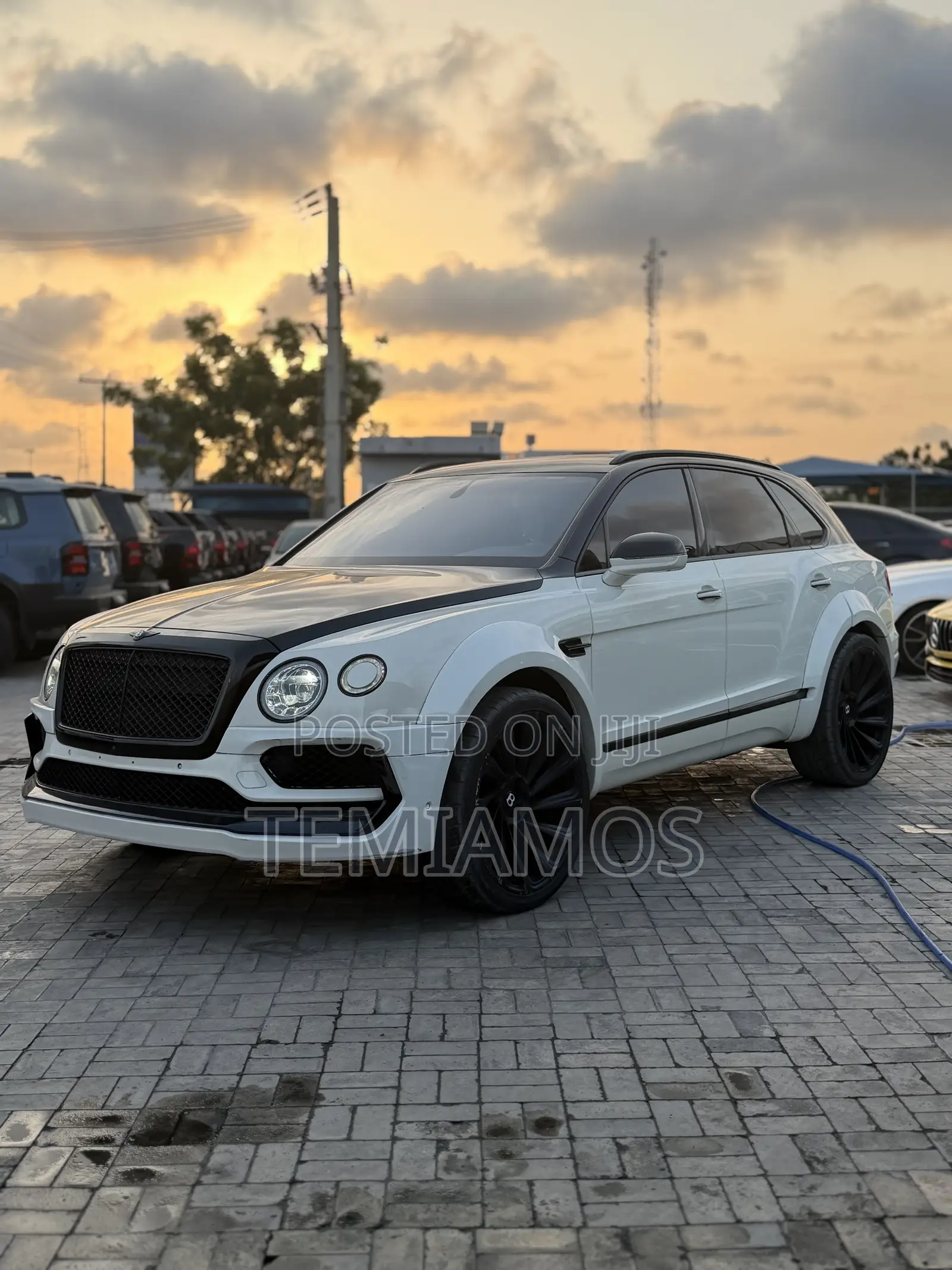 Bentley Bentayga W12 AWD 2017 White