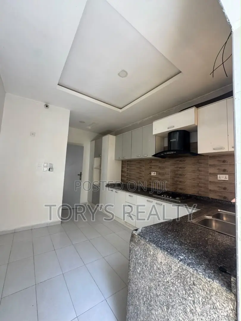 1bdrm Shared Apartment in Lekki Phase 2 for rent