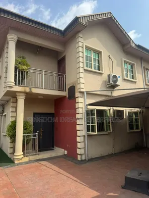 4bdrm House in Omole Phase 1 Ikeja for rent