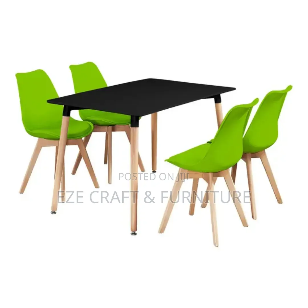 Set of 4seaters Resturant Table and Chairs