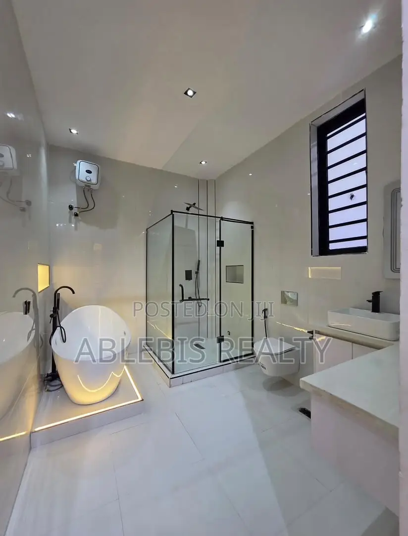 5bdrm Duplex in Ajah for sale