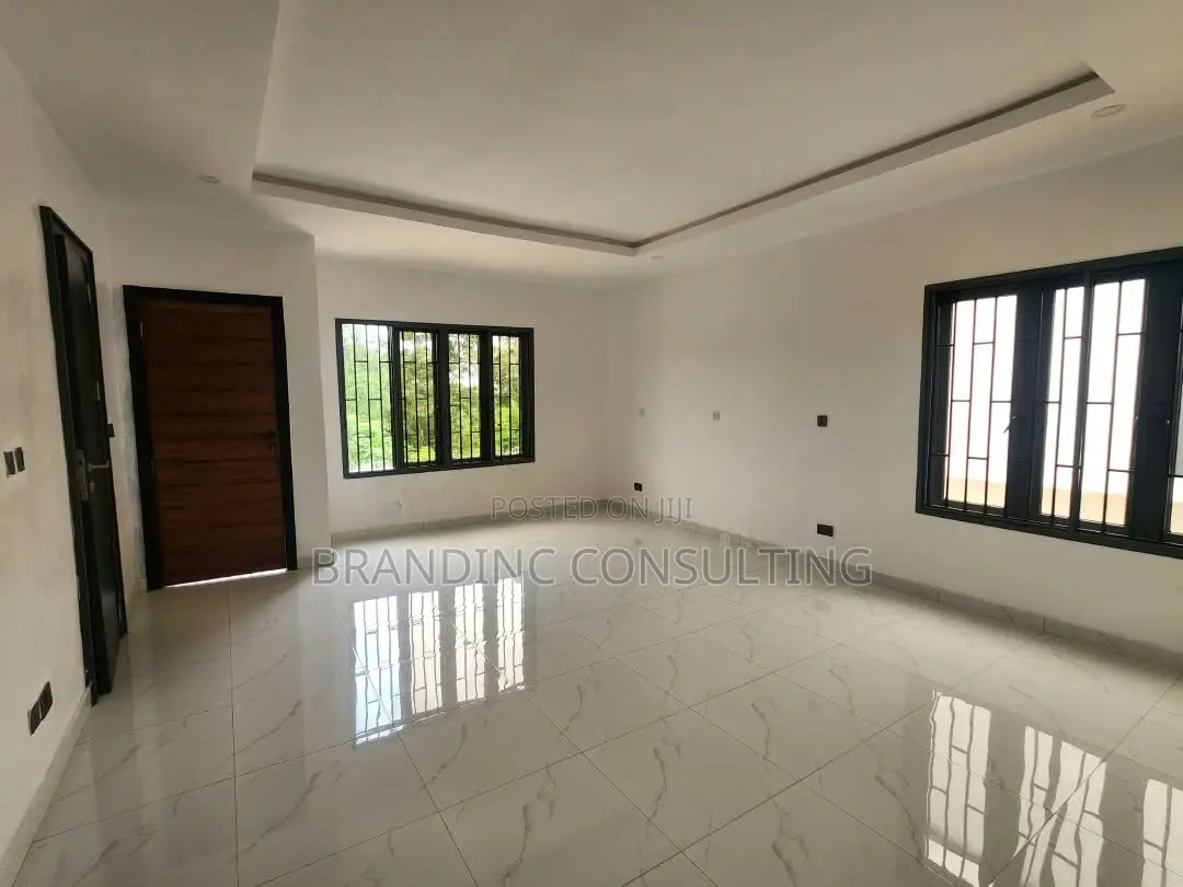 4bdrm Duplex in Greenland Estate, Jericho for sale