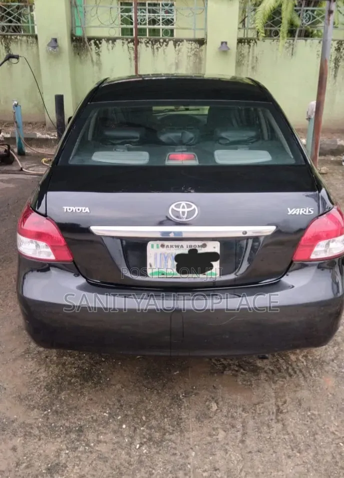 Toyota Yaris 1.5 Sedan 2008 Black