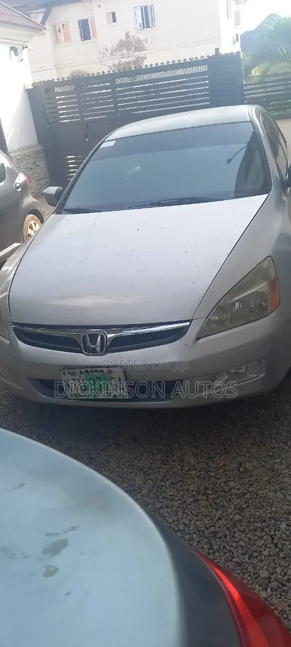 Honda Accord 2006 Silver