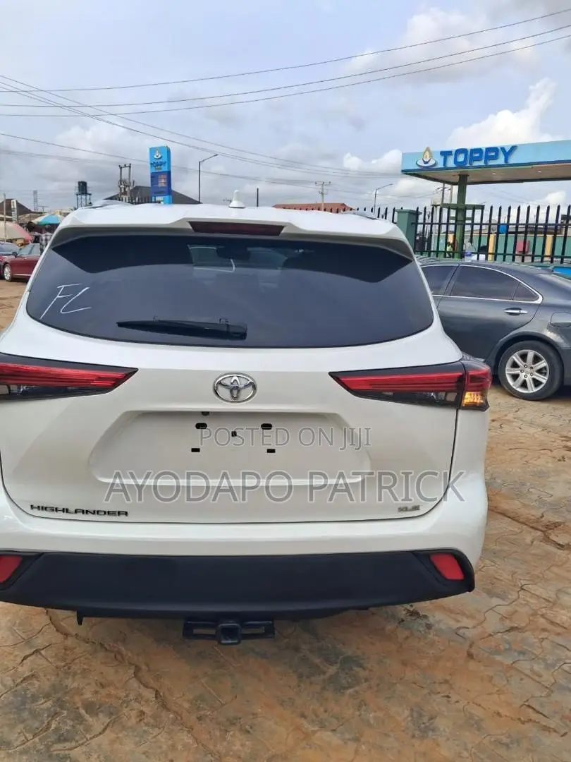 Toyota Highlander XLE AWD 2020 White