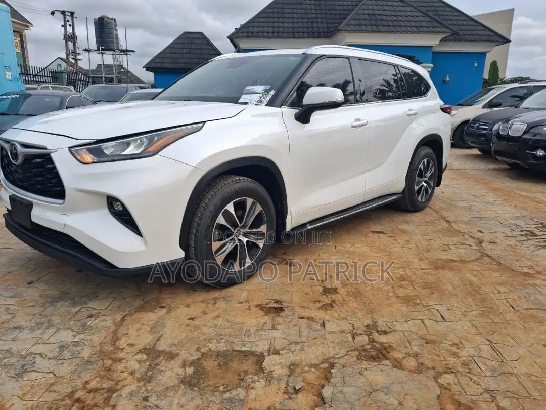 Toyota Highlander XLE AWD 2020 White