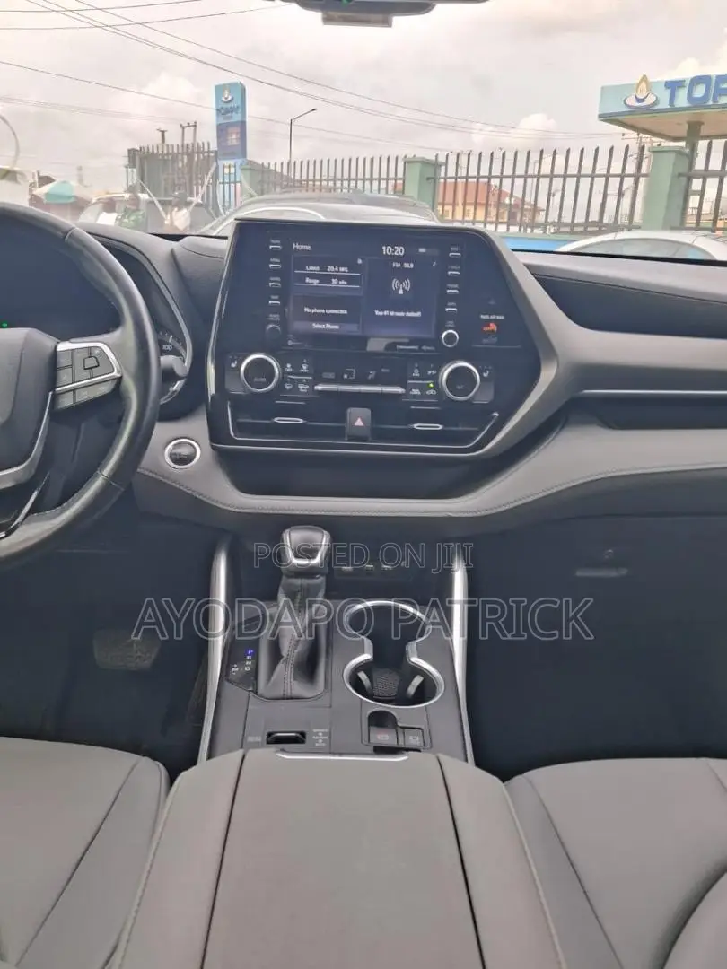 Toyota Highlander XLE AWD 2020 White