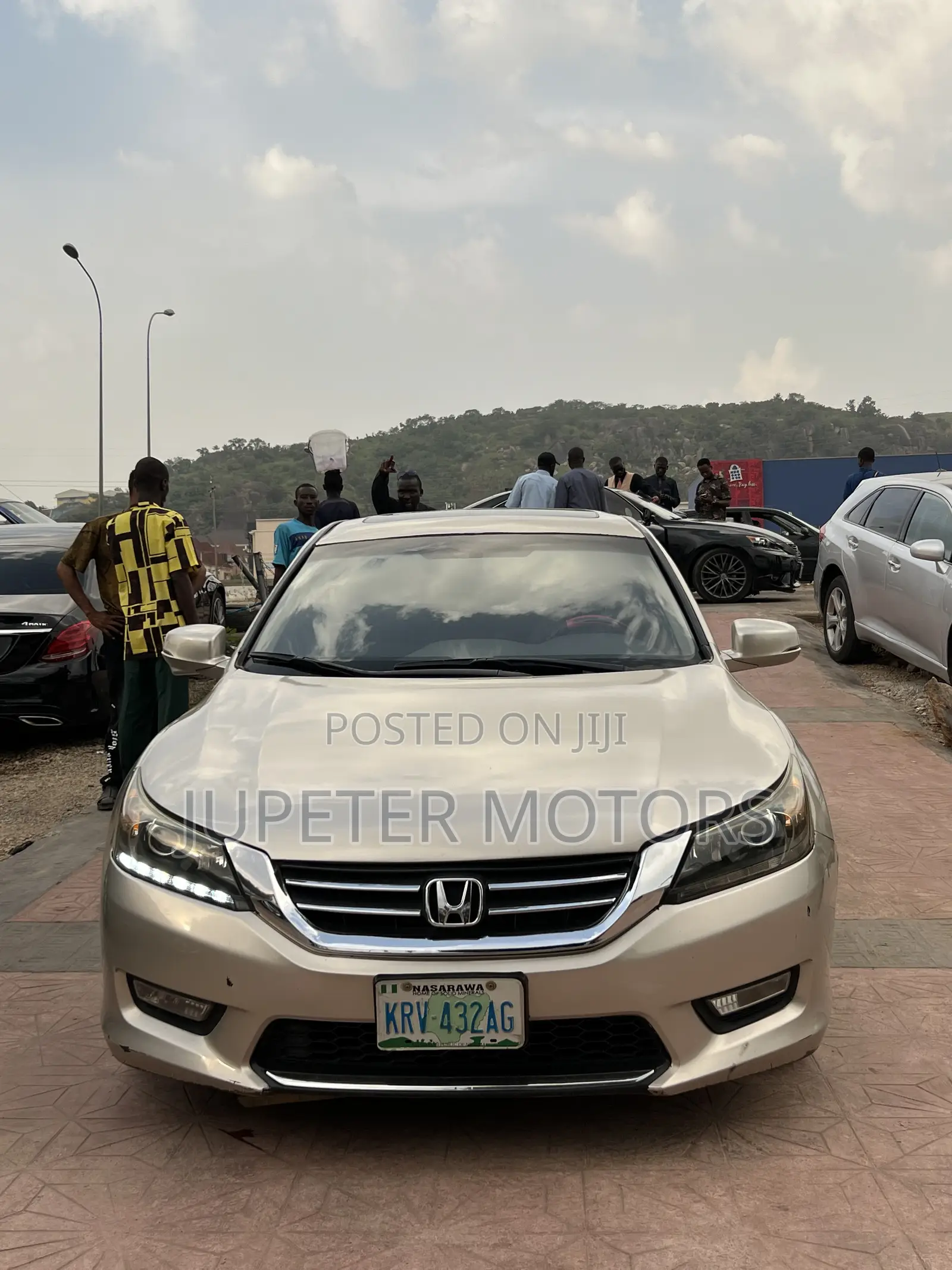 Honda Accord EX-L V-6 4dr Sedan (3.5L 6cyl 6A) 2014 Gold