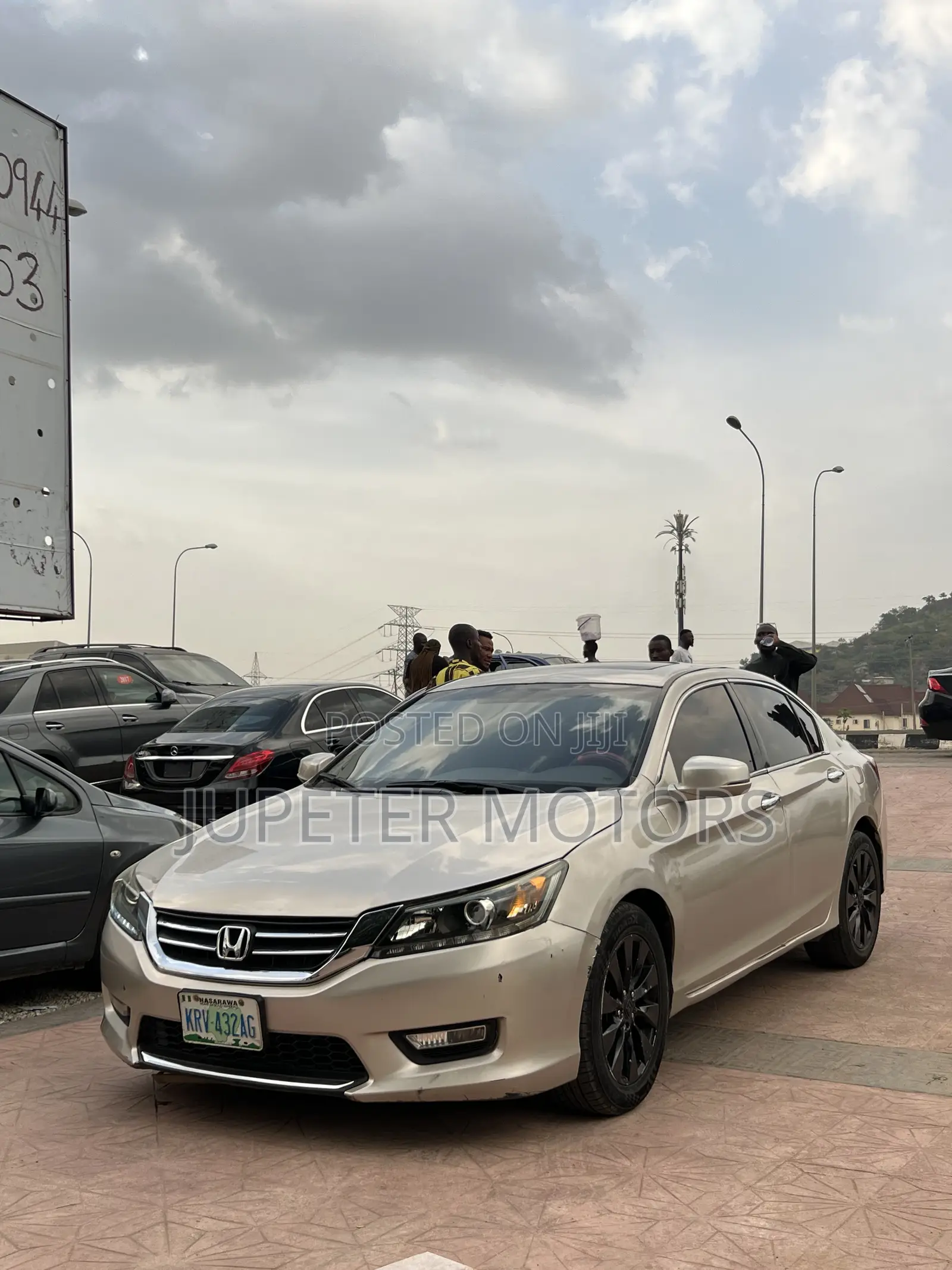 Honda Accord EX-L V-6 4dr Sedan (3.5L 6cyl 6A) 2014 Gold