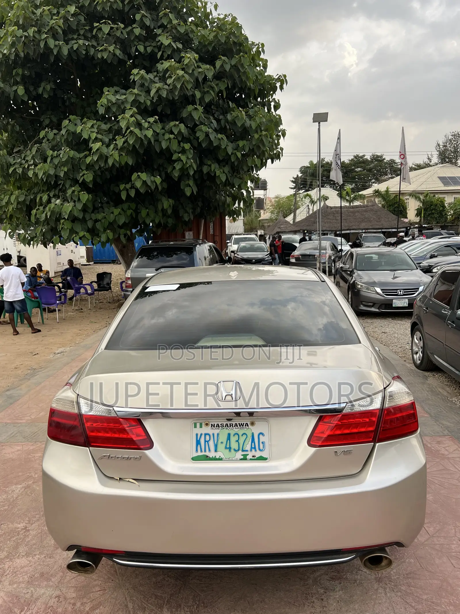 Honda Accord EX-L V-6 4dr Sedan (3.5L 6cyl 6A) 2014 Gold