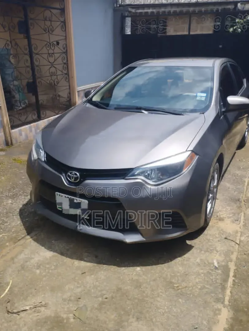 Toyota Corolla 2015