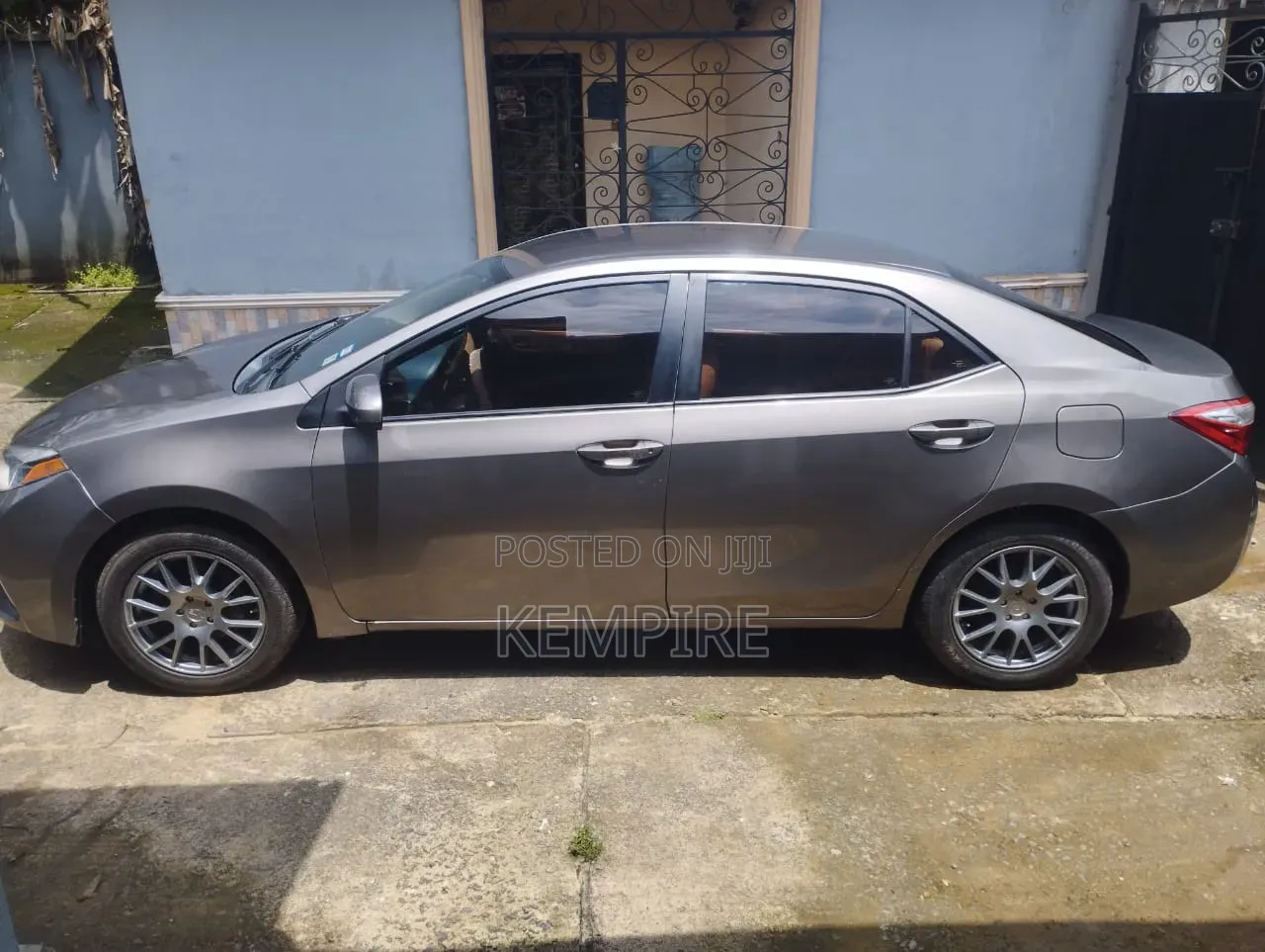 Toyota Corolla 2015