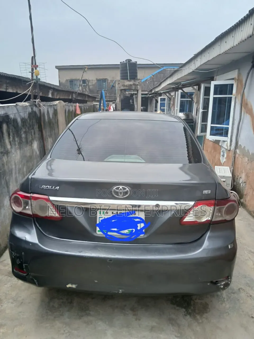 Toyota Corolla LE 4dr Sedan (1.8L 4cyl 4A) 2013 Gray