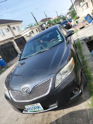Toyota Camry 2010 Gray