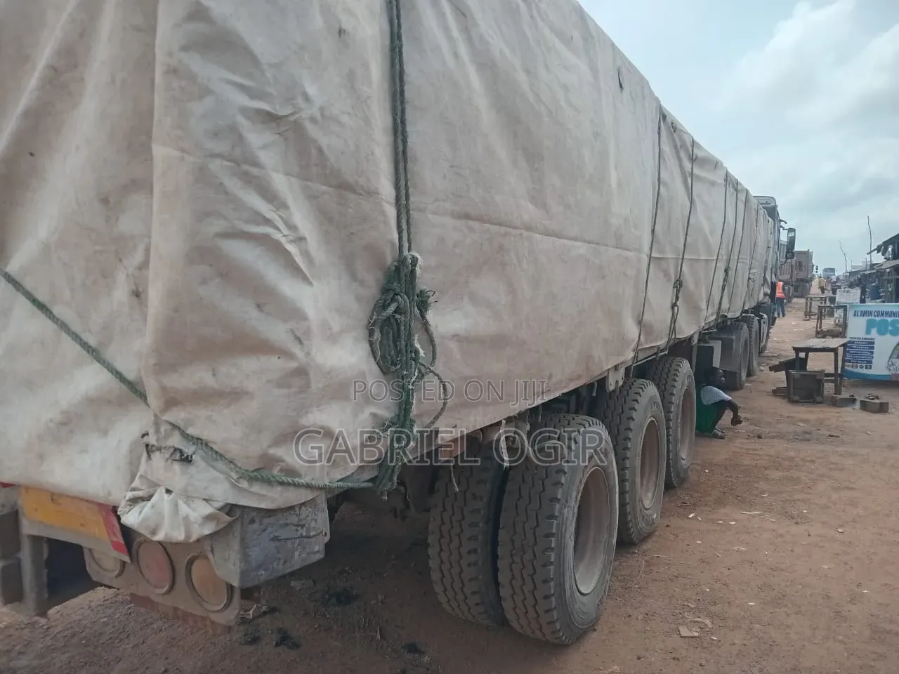Top Distributor of Dangote,larfage and Bua Cement