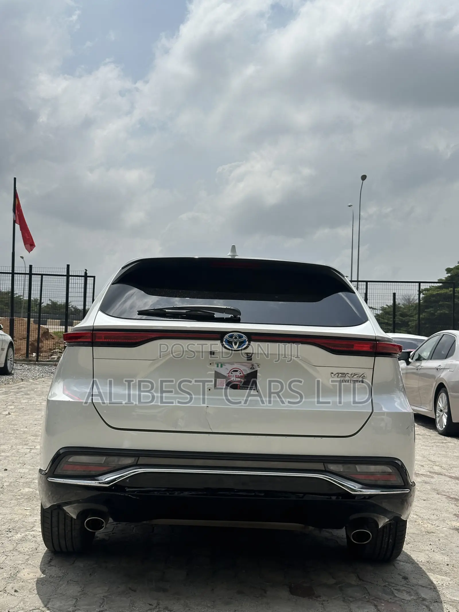 Toyota Venza 2022 White