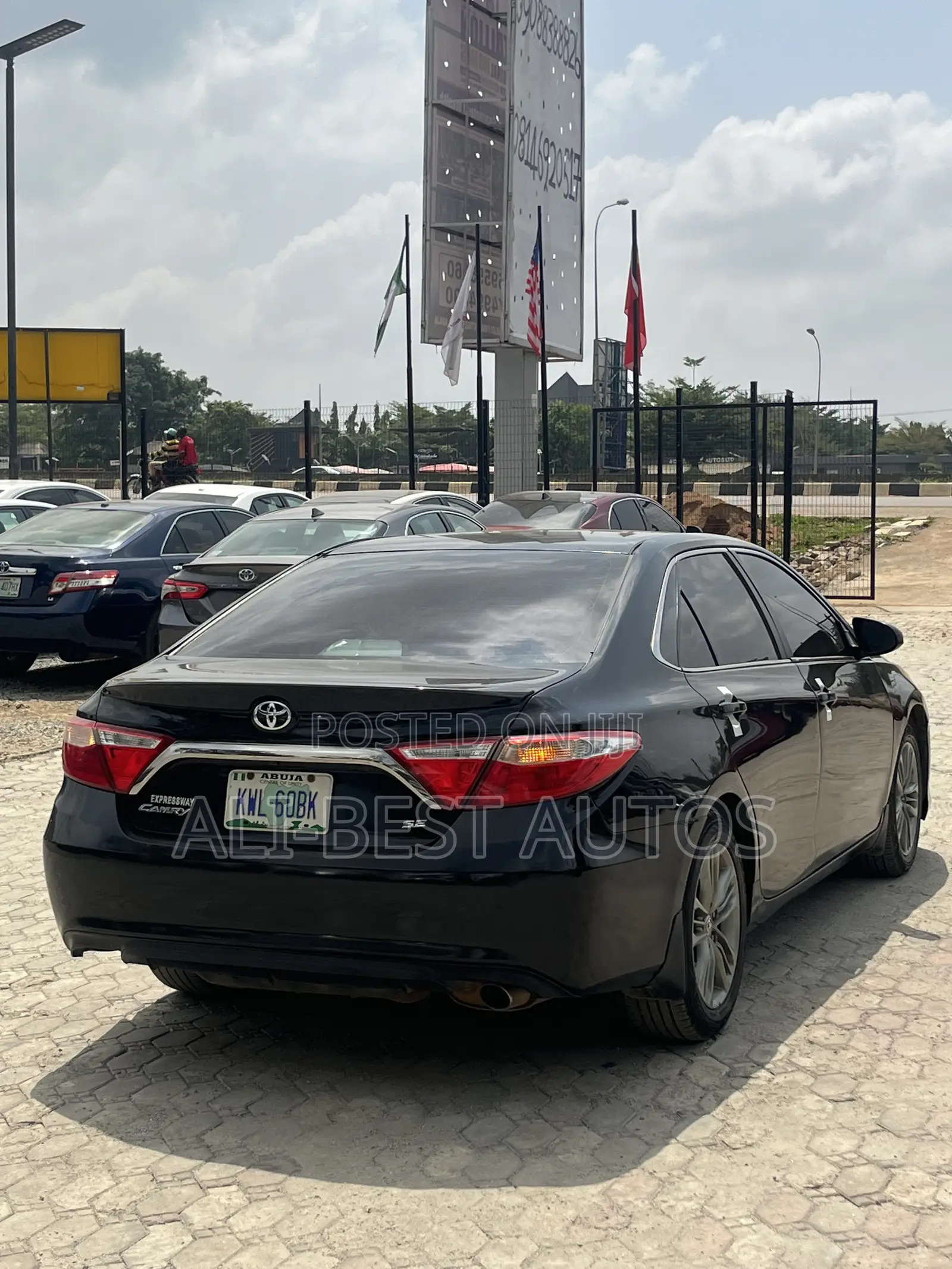 Toyota Camry SE 4dr Sedan (2.5L 4cyl 6A) 2015 Black