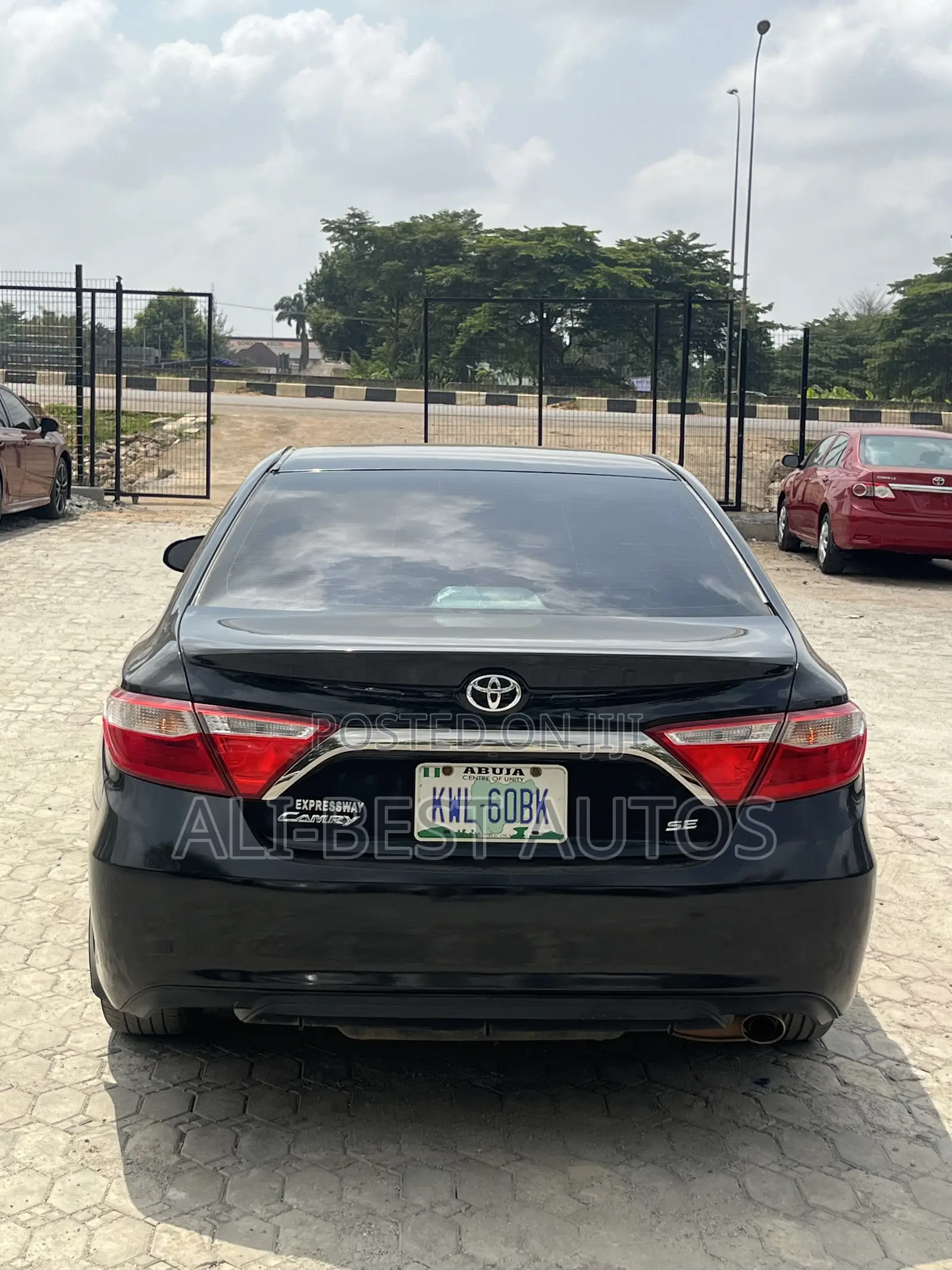 Toyota Camry SE 4dr Sedan (2.5L 4cyl 6A) 2015 Black