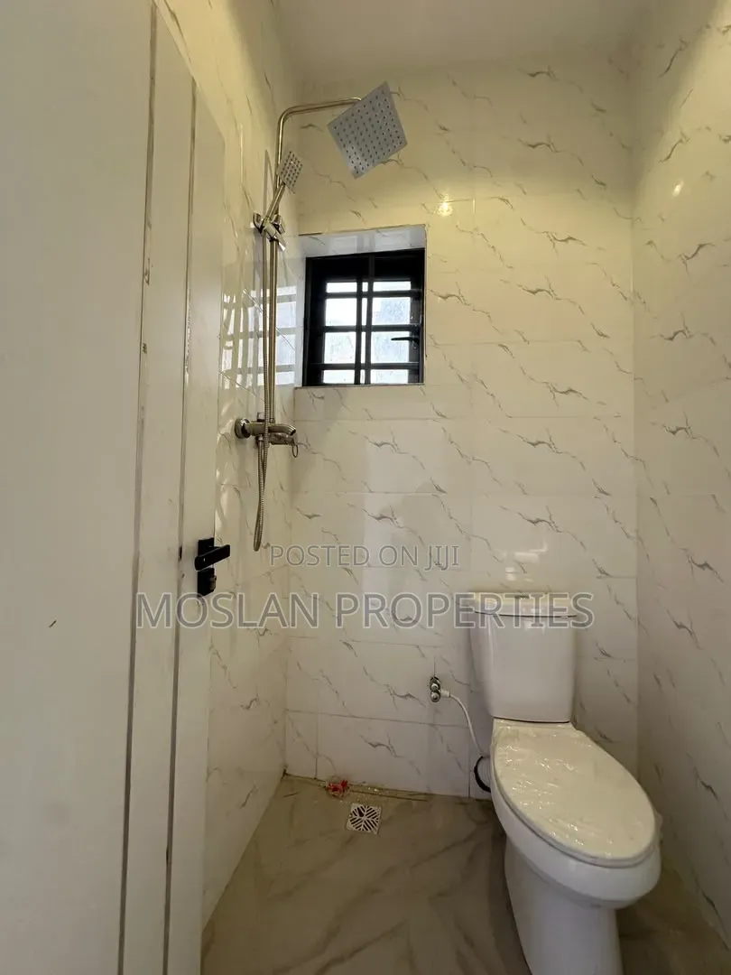1bdrm Apartment in Lekki Phase 2 for rent
