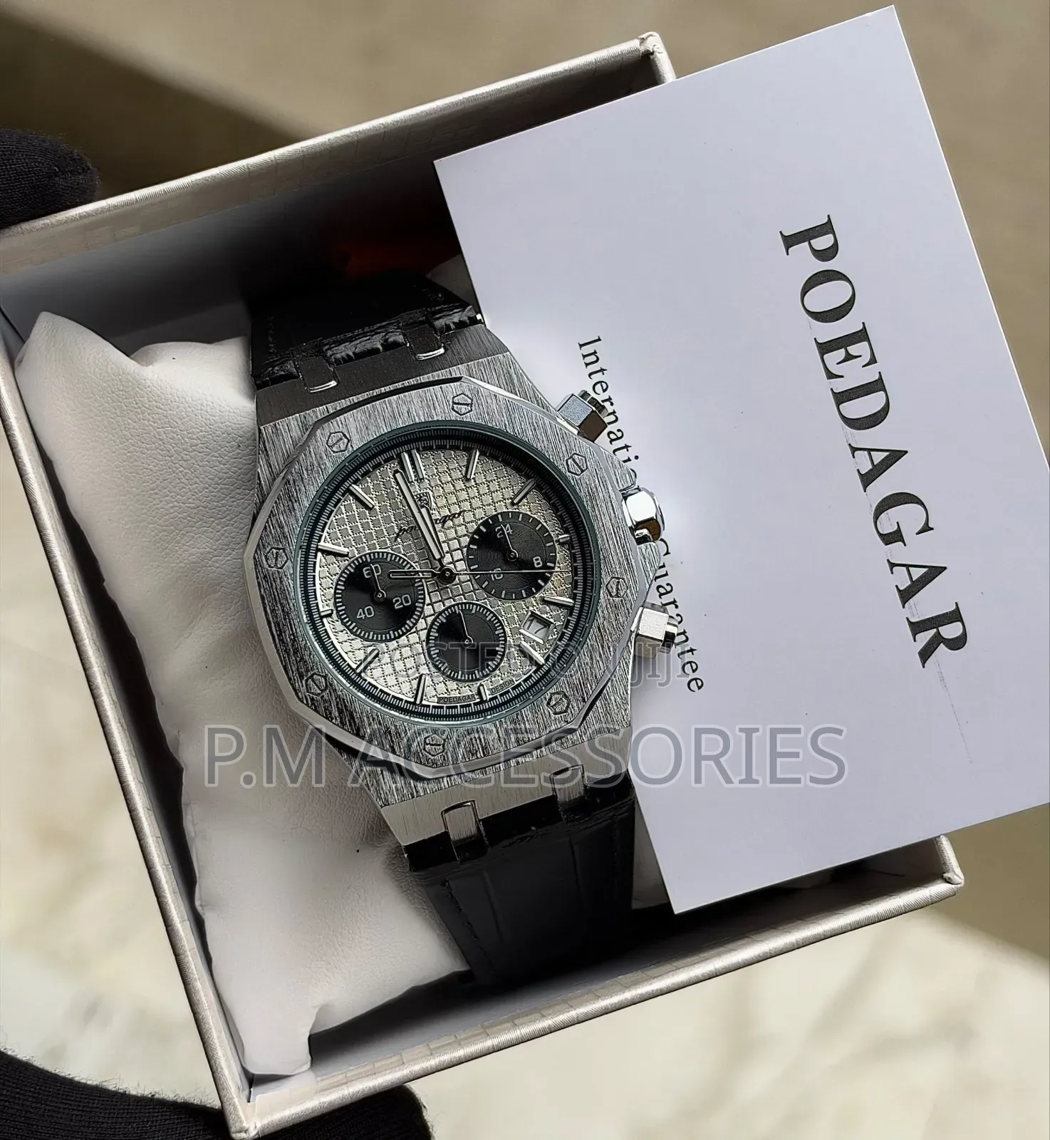 Classic Poedagar Chronograph Design