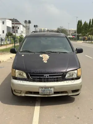 Toyota Sienna 2001 Gold
