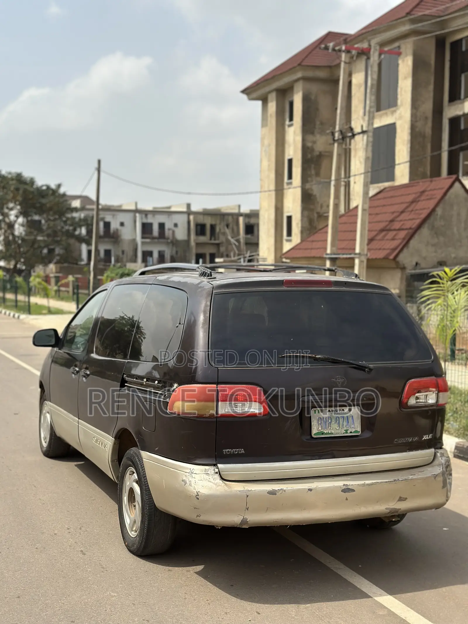 Toyota Sienna 2001 Gold
