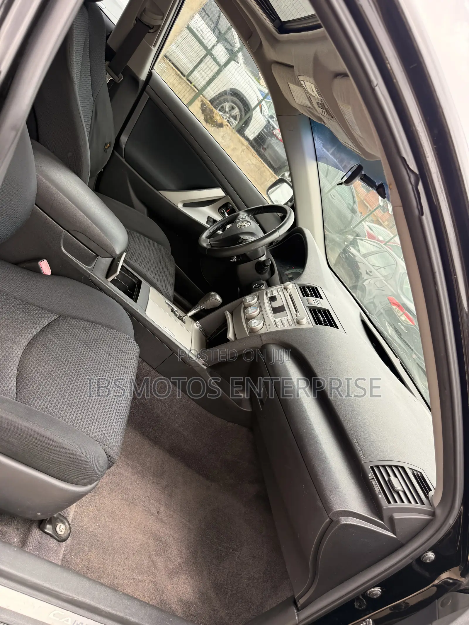 Toyota Camry SE 4dr Sedan (2.5L 4cyl 6AM) 2010 Black
