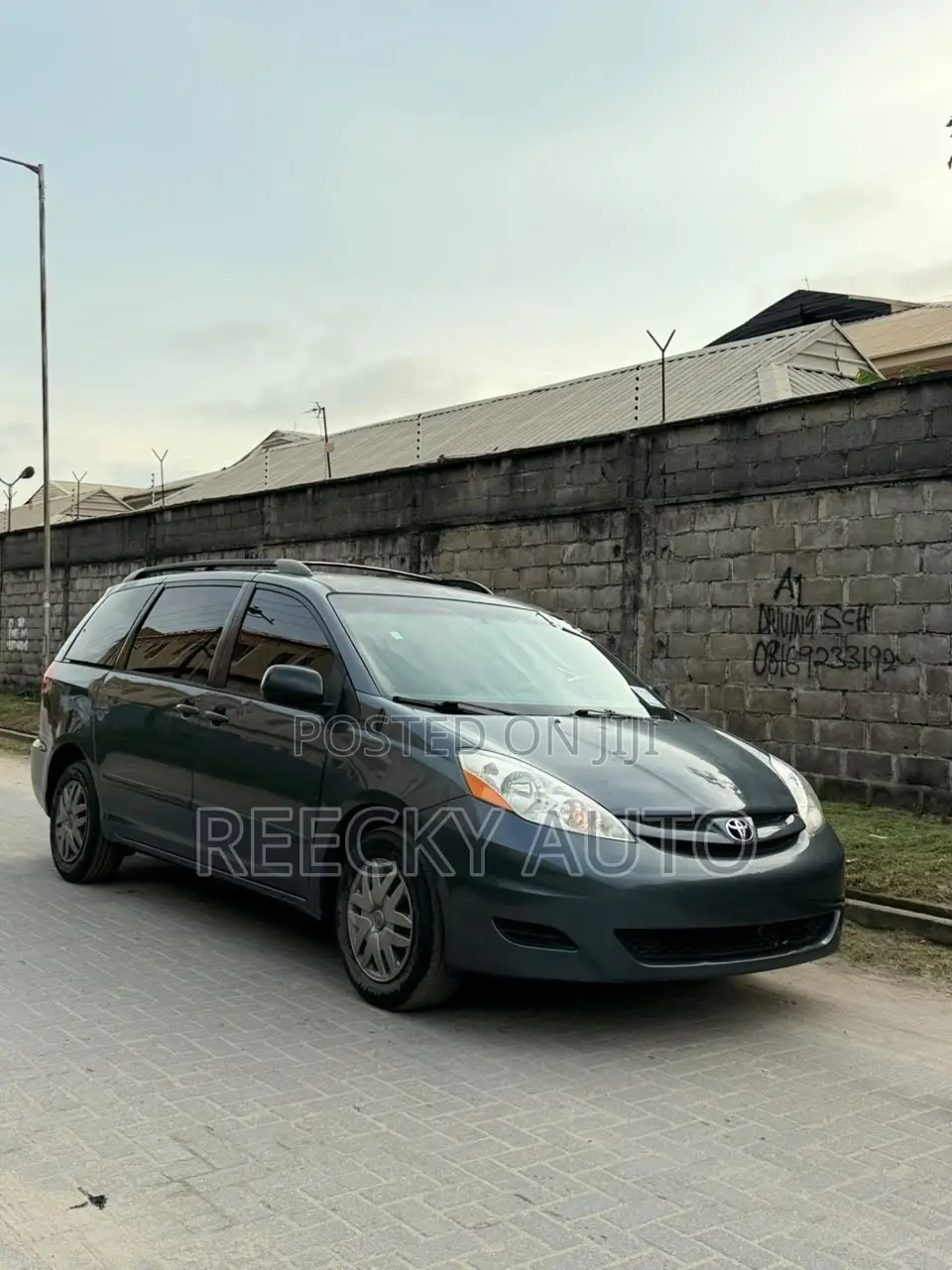 Toyota Sienna LE AWD 2008 Gray