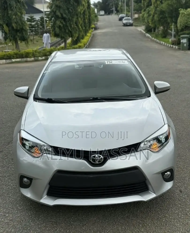 Toyota Corolla 2015 Silver