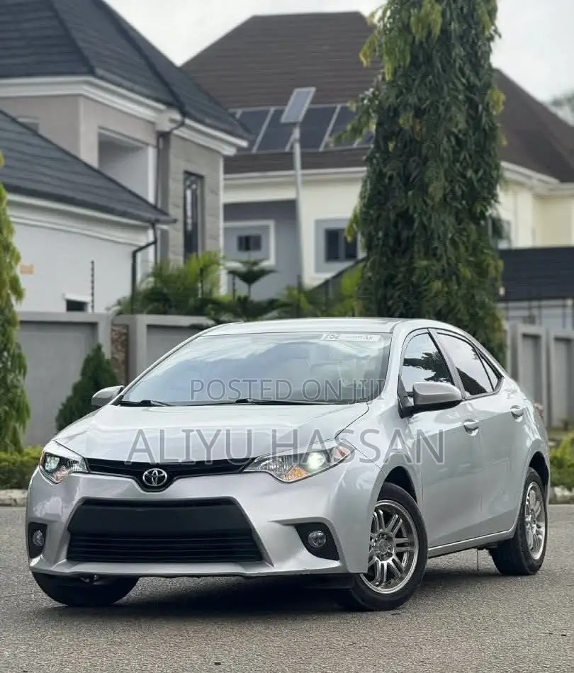 Toyota Corolla 2015 Silver