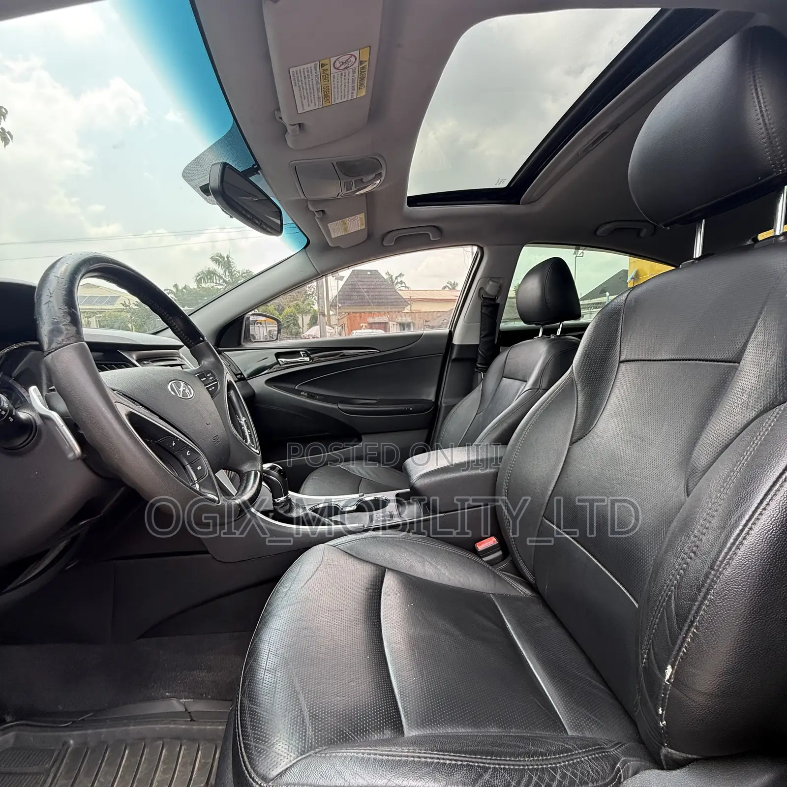 Hyundai Sonata Limited 2.0T Sedan (2.0L 4cyl 6A) 2011 Black