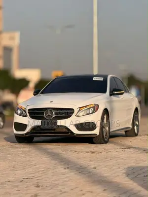 Mercedes-Benz C300 Luxury 4dr RWD Sedan (2.0L 4cyl 7A) 2015 White