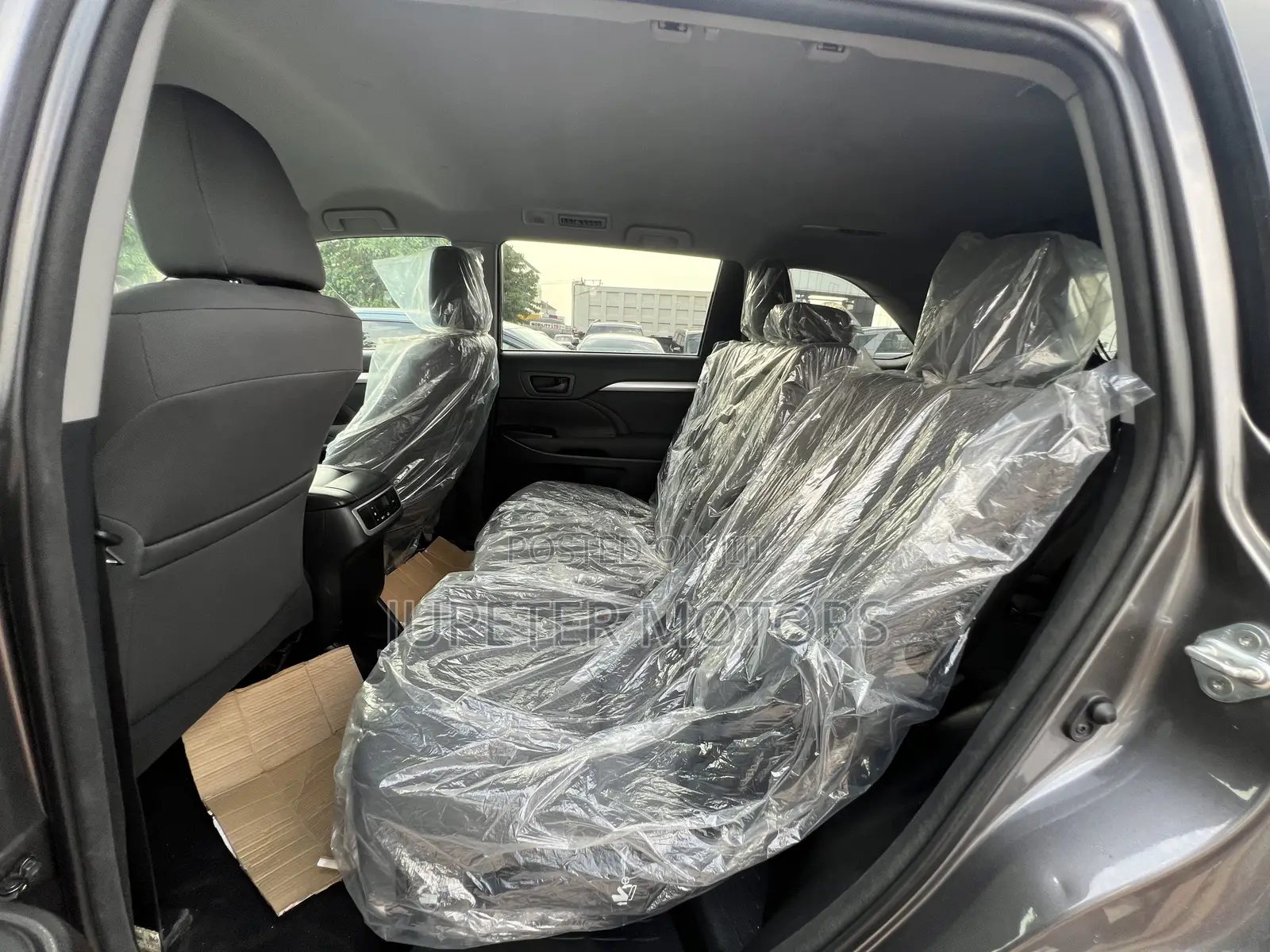 Toyota Highlander LE 2019 Gray