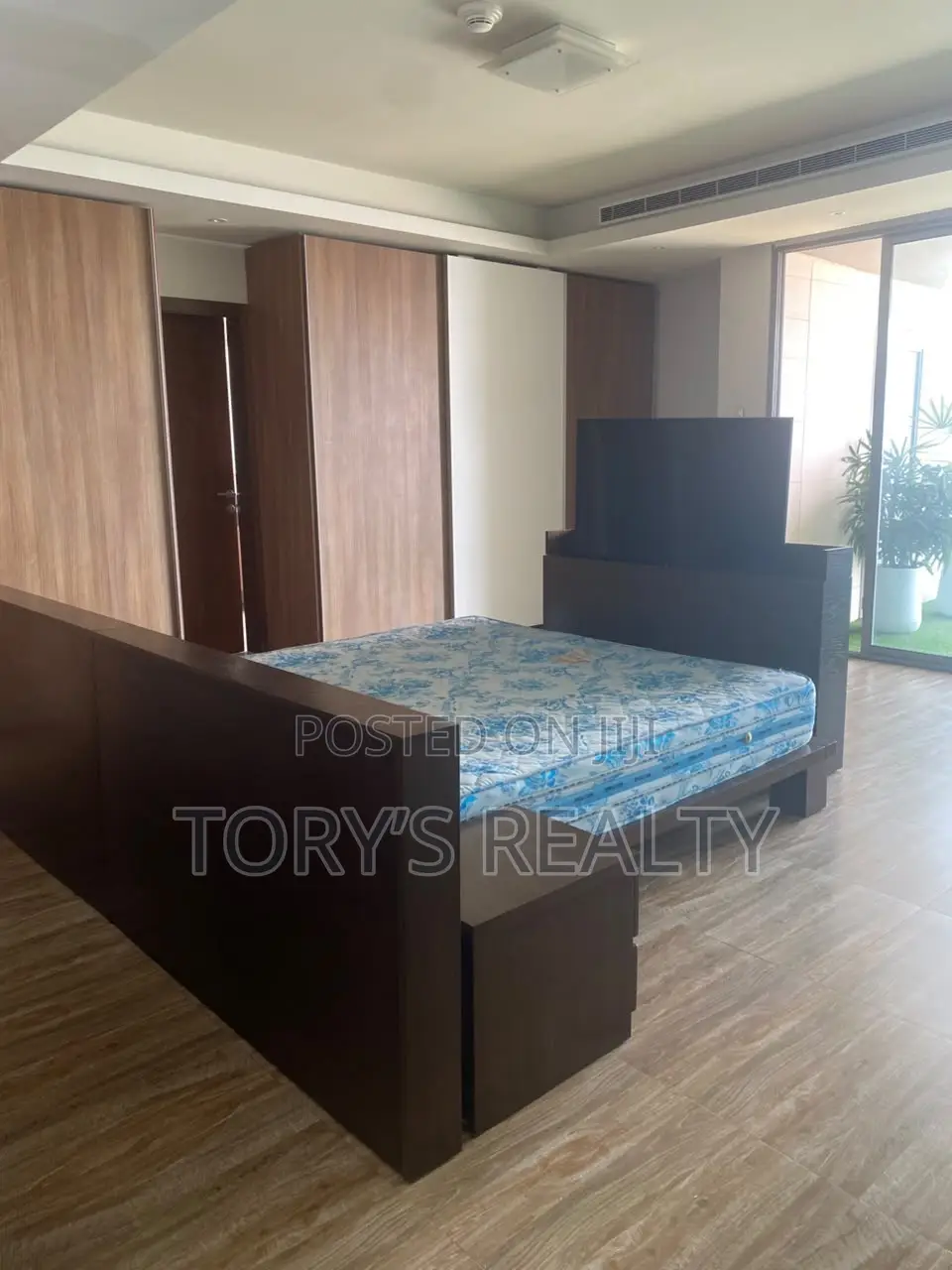 Furnished 4bdrm Apartment in Victoria Island Extension for sale