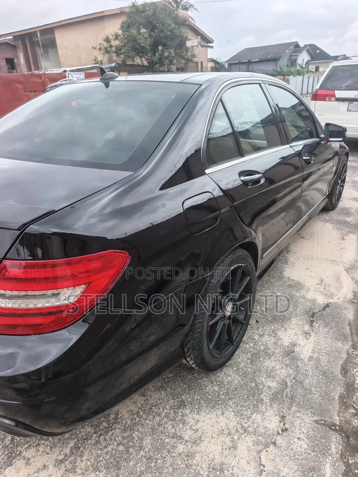 Mercedes-Benz C300 2014 Black