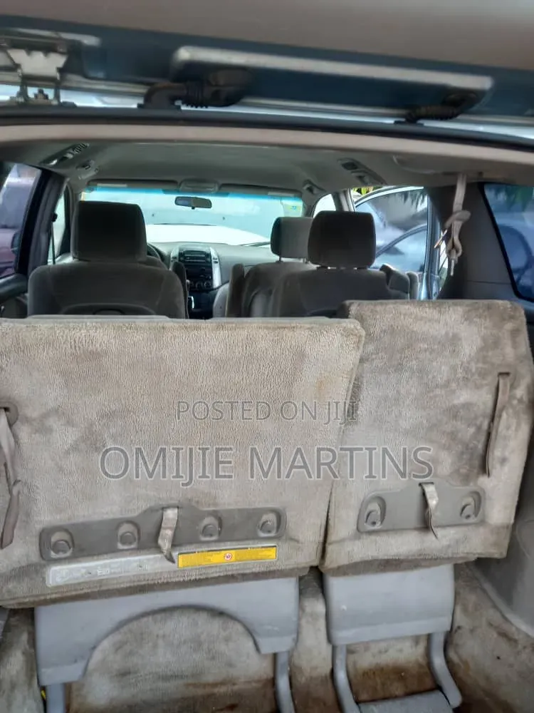 Toyota Sienna 2005 Blue