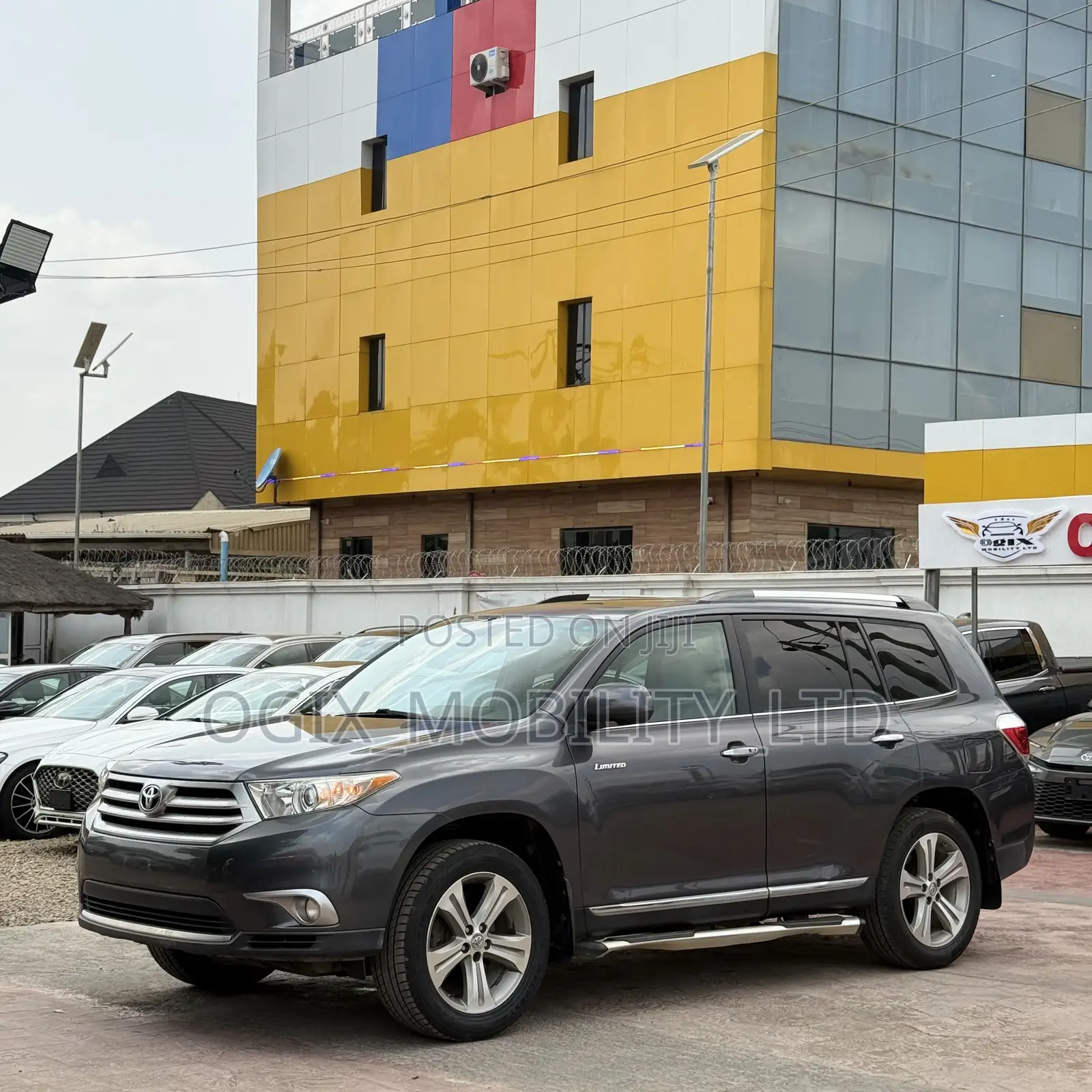 Toyota Highlander Limited 2012 Gray