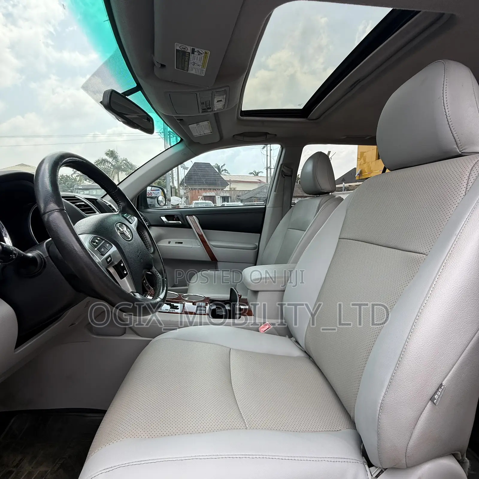 Toyota Highlander Limited 2012 Gray