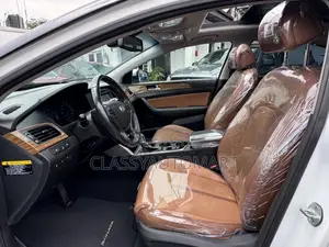 Hyundai Sonata Limited w/Brown Leather 4dr Sedan (2.4L 4cyl 6A) 2015