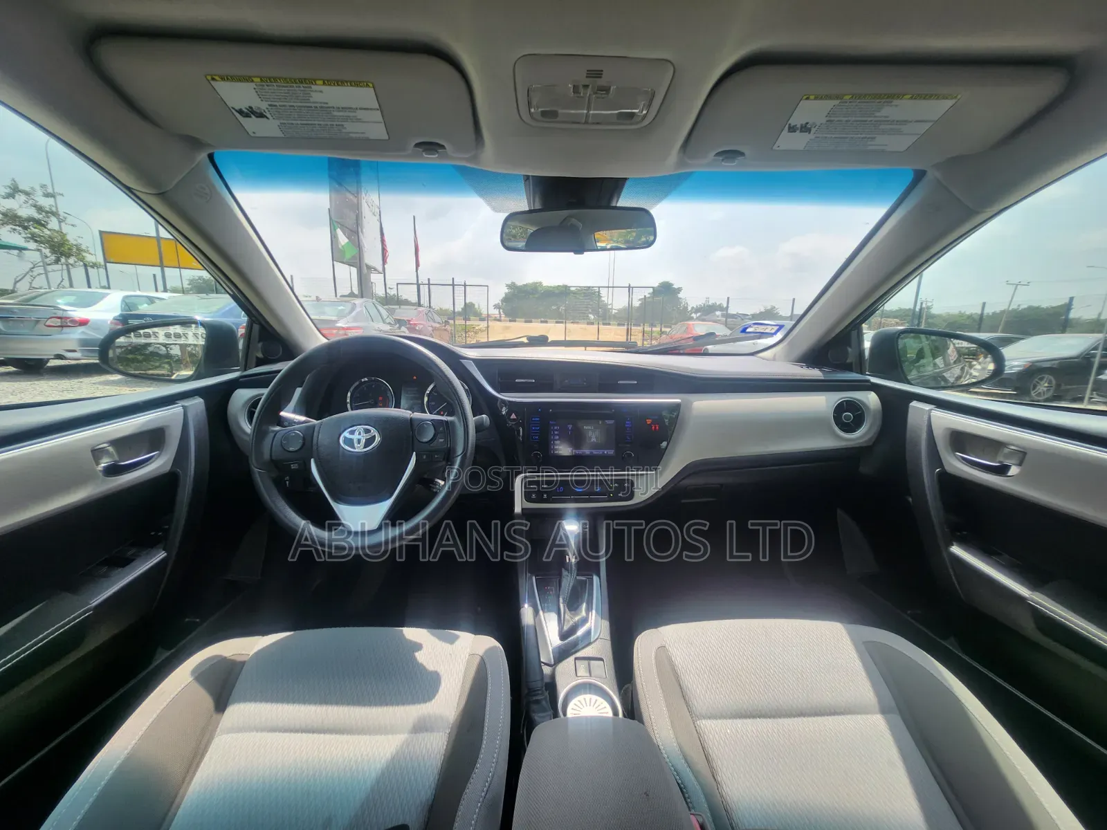 Toyota Corolla LE (1.8L 4cyl 2A) 2019 Blue