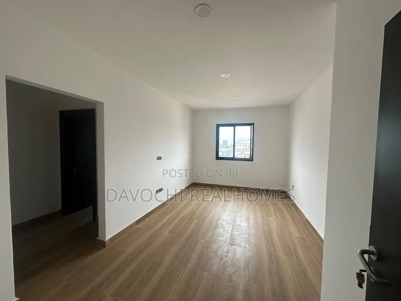 4bdrm Apartment in Banana Island for rent
