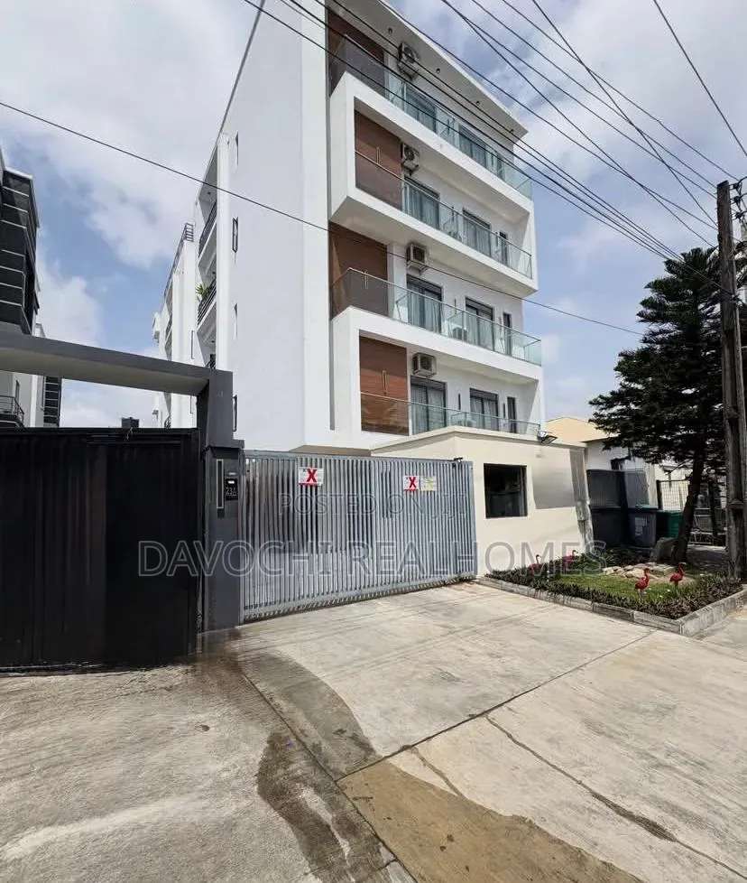 Furnished 3bdrm Apartment in Lekki Phase 1 for rent